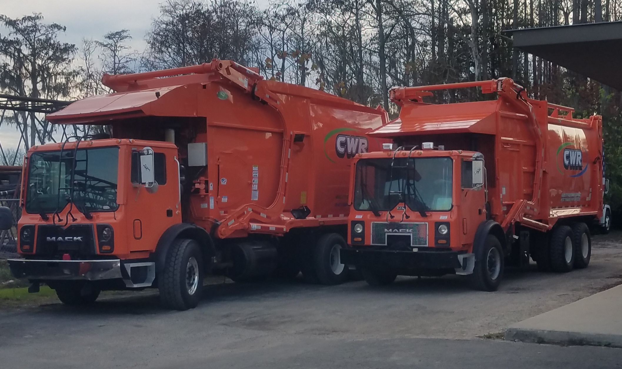 front load garbage trucks